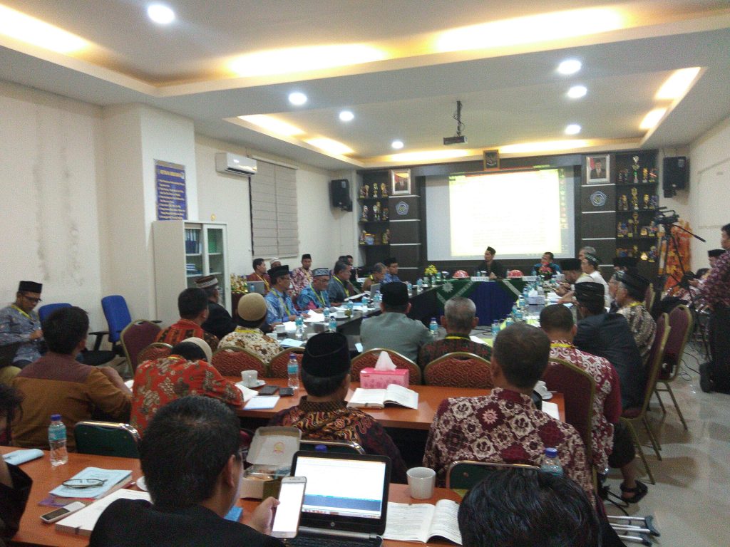 (Foto) Suasana Sidang Komisi IV Munas Tarjih yang Membahas Tuntunan Salat Sunnah