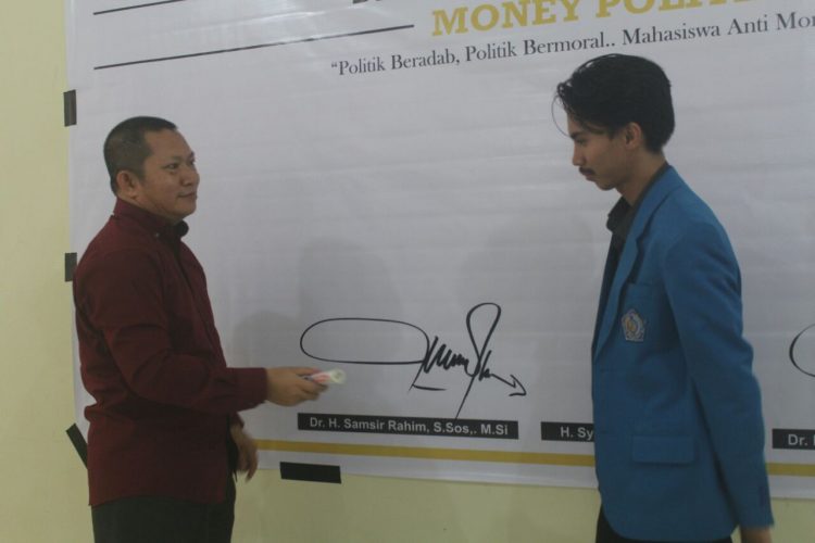 FISIP Unismuh Makassar Gelar Dialog dan Deklarasi “Anti Money Politik”