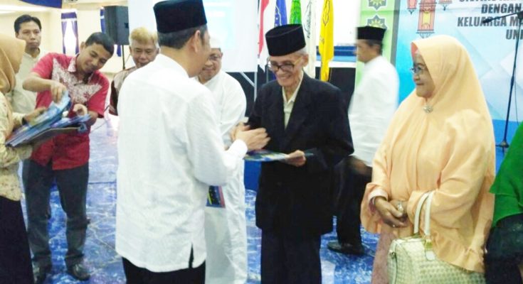 Rektor Unismuh Perkuat Silaturrahim dengan Mantan Rektor