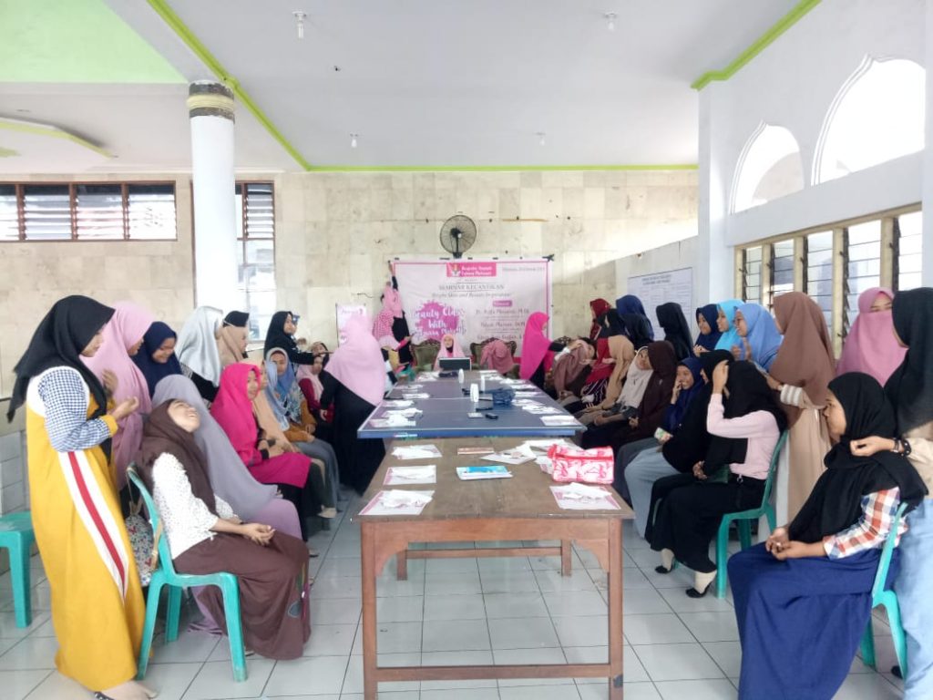 Gandeng Maezurra Makeup, PC Nasyiah Makassar Gelar Seminar Kecantikan