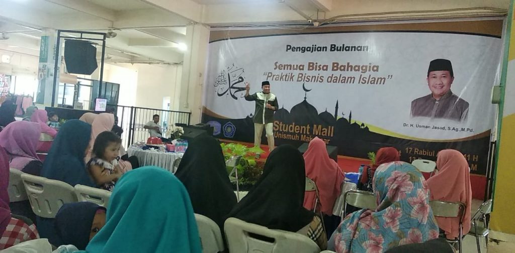 Usman Jasad Ajak Pedagang Unismuh Untuk Murah Senyum dan Selalu Menyenangkan