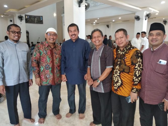 Rektor UMP Banyumas Khatib Salat Jumat di Masjid Subulussalam Al-Khoory Unismuh