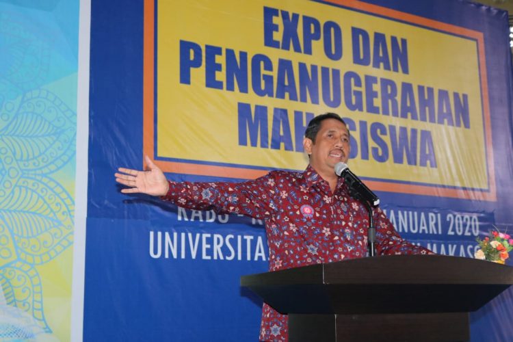 Rektor Unismuh Makassar Apresiasi Kepsek Peserta Expo di Balai Sidang