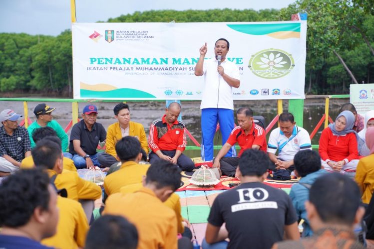 Hadiri Acara Penanaman Mangrove IPM Sulsel, Begini Pesan Wakil Gubernur