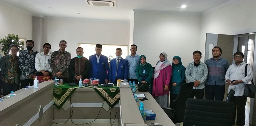 Kepala LLDIKTI Wilayah IX Apresiasi Langkah Unismuh Makassar dalam Penguasaan Bahasa Inggris