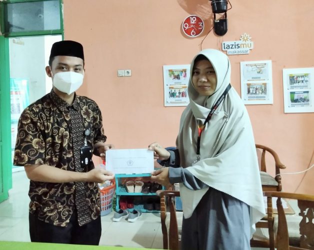 SMA Muhammadiyah 6 Makassar Salurkan Donasi Gempa Sulbar