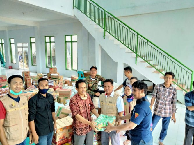 Peduli Sulbar, Muhammadiyah Takalar Jemput Donasi Bahan Makanan ke Sekolah-sekolah