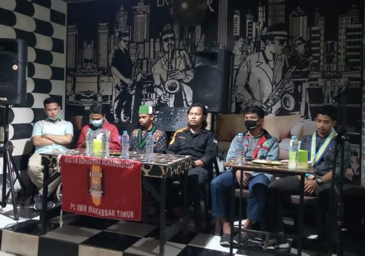 Gelar Dialog Lintas OKP, IMM Makassar Timur Angkat Tema Kemunduran Demokrasi