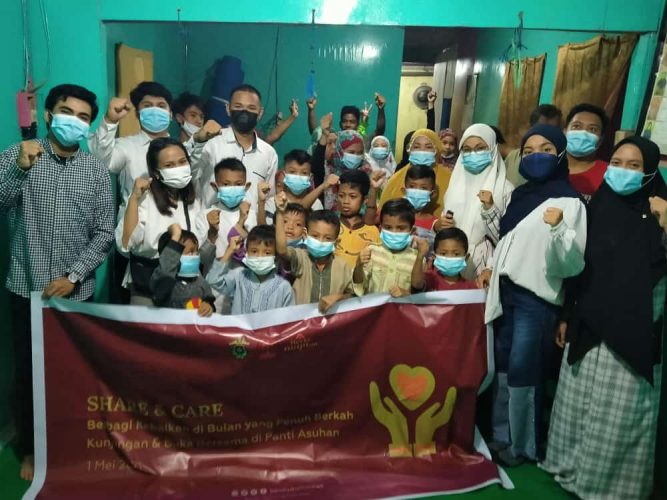 BEM Hukum Unhas Gelar Share and Care di Bulan Ramadhan