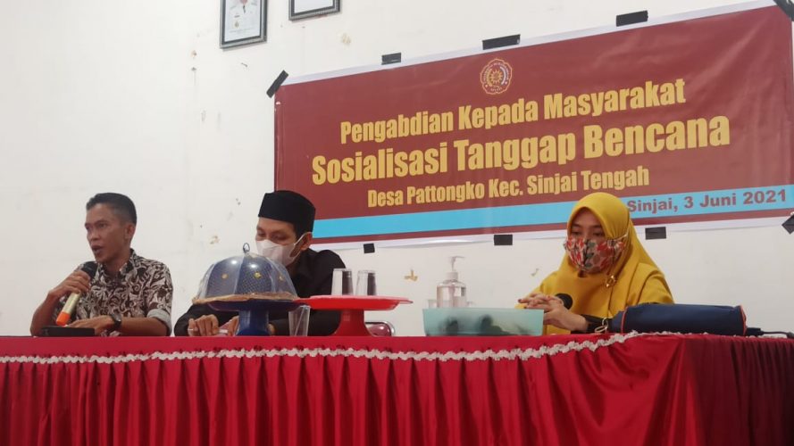 Gelar Sosialisasi di Desa Pattongko, Tim PKM UMSi Dorong Terbentuknya Desa Tangguh Bencana