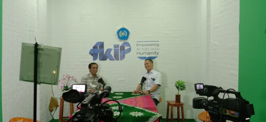 Berkemajuan! FKIP Unismuh Luncurkan Podcast sebagai Media Sosialisasi Kreatif Kampusnya