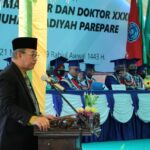 Di Wisuda UMPAR, Prof. Ambo Ingatkan untuk Jadi Ulil Al-Bab yang Bersyukur