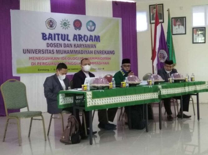 Gelar Baitul Arqam untuk Dosen dan Karyawan Unimen, Rektor: Bermuhammadiyah Itu Indah