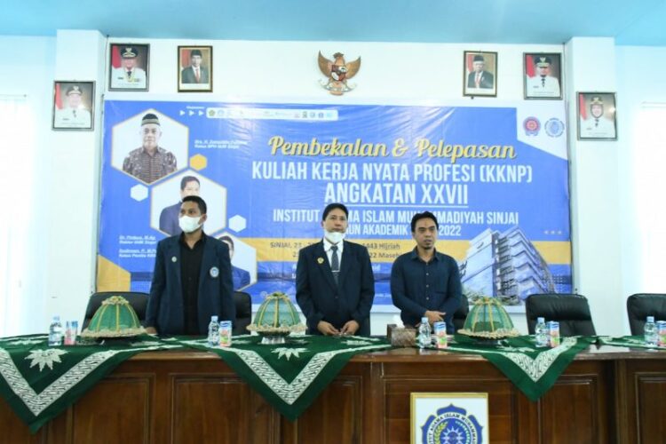 Mahasiswa IAIM Sinjai Ikuti Pembekalan KKNP, Rektor Dr. Firdaus: Jangan Lupa Sosialisasikan Kampus Kita