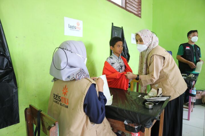 Lazismu Sulsel Gandeng Pemuda Muhammadiyah Bangkala Gelar Layanan Kesehatan Warga