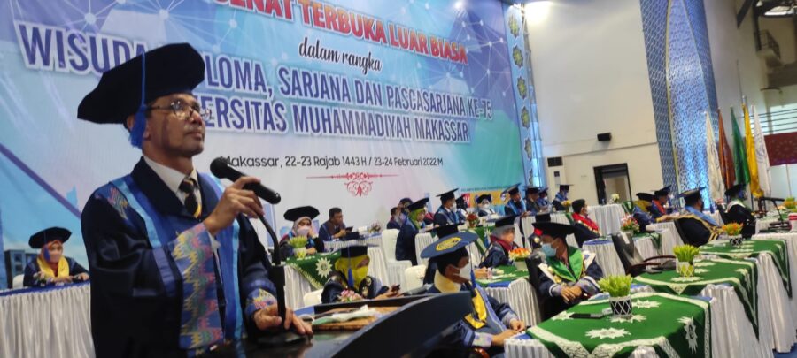Pesan untuk Wisudawan Unismuh: Jangan Jadi Malin Kundang!