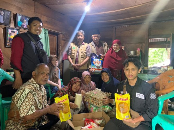 Jelang Ramadhan, Lazismu Tana Toraja Berbagi bersama di Muslim Dhuafa