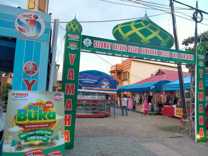 Bantu UMKM Masjid Raya Bantaeng Gelar Pasar Ramadhan