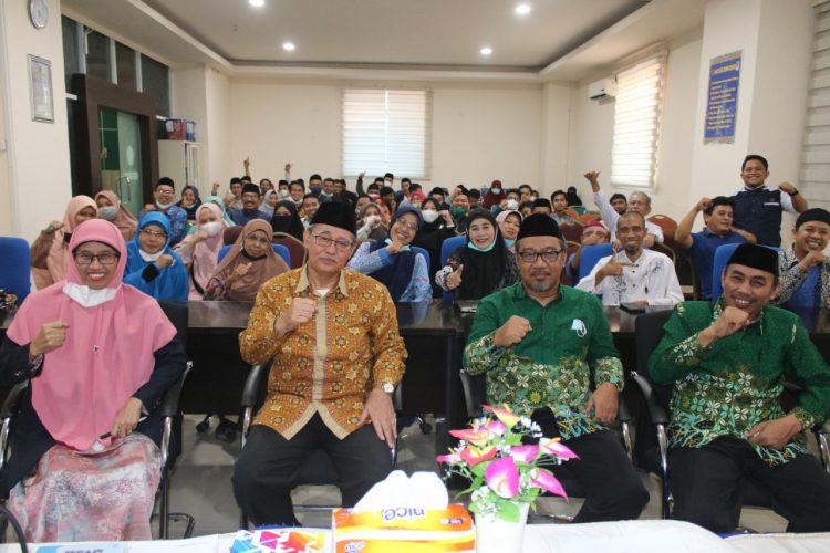 Buka Puasa Bersama FAI Unismuh, Dirangkaikan dengan Pengajian dan Bedah Buku