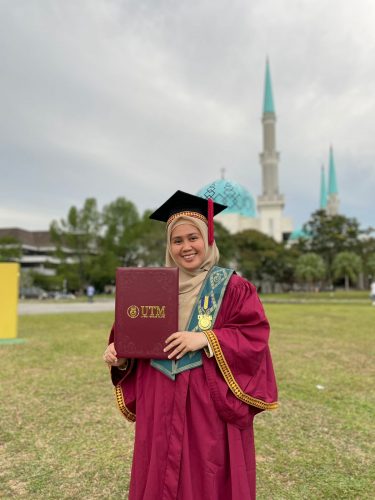 Jalan Panjang Alumni Unismuh Jadi Wisudawan Terbaik S2 Universitas Teknologi Malaysia