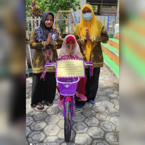 Girangnya Anak Lima Tahun asal Wajo Ini Dapat Hadiah Sepeda Dari Gubernur Sulsel