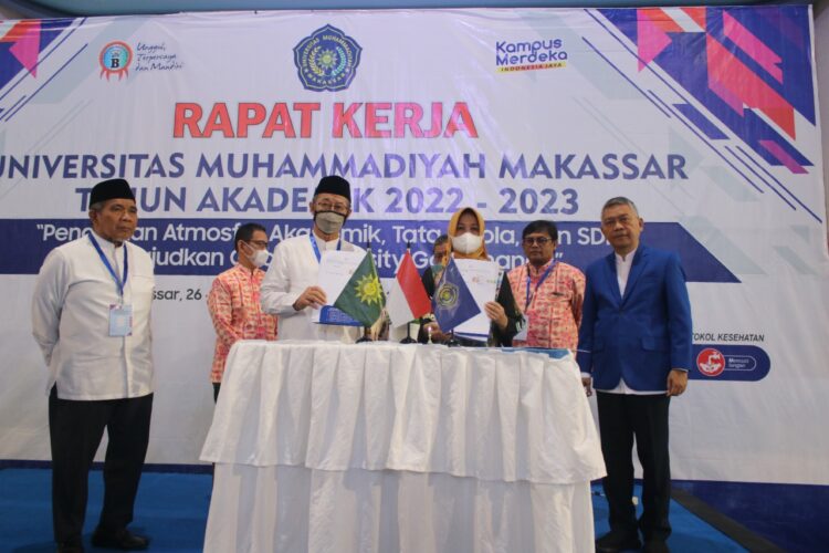 Pembukaan Raker, Rektor Unismuh Makassar dan Wakil Bupati Sinjai Teken MoU Catur Dharma Perguruan Tinggi