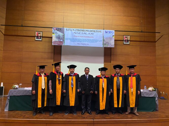 Kaprodi Pendidikan Fisika Unismuh Raih Gelar Doktor di UPI Bandung