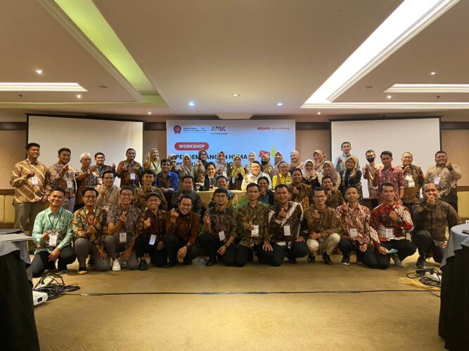 Tingkatkan Peran Humas di Era Digital, Poltekkesmu Makassar Ikuti Workshop Humas PTMA