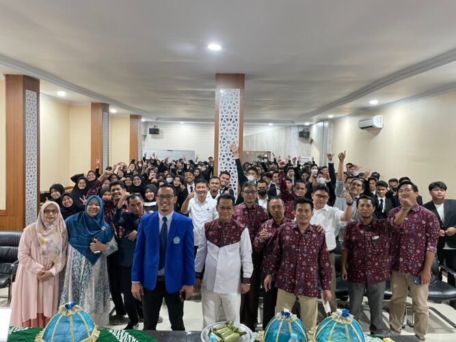 Yudisium 394 Sarjana, Dekan FKIP Unismuh: Bertebaranlah ke Seluruh Pelosok Negeri