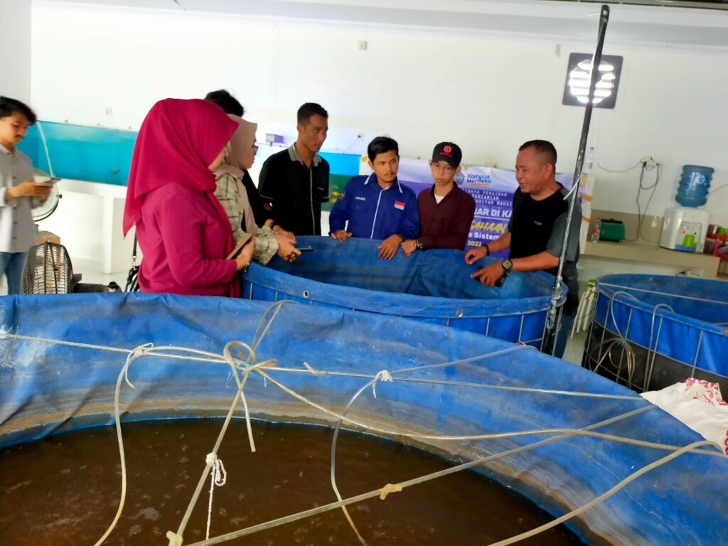 Hadirkan Wirausaha Muda, Faperta Unismuh Gelar Pelatihan Budidaya Ikan Nila Sistem Bioflok