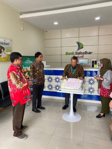 Bermitra Dengan Unismuh Makassar, BPD Sulselbar Bagi bagi Hadiah ke Mahasiswa