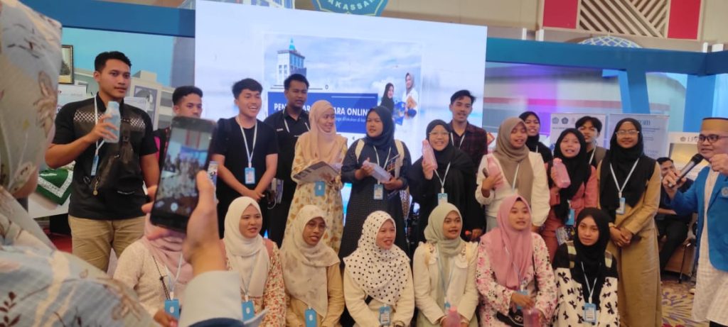 22 Mahasiswa Asing Unismuh Asal Thailand Ramaikan Pameran Pendidikan LLDIKTI IX