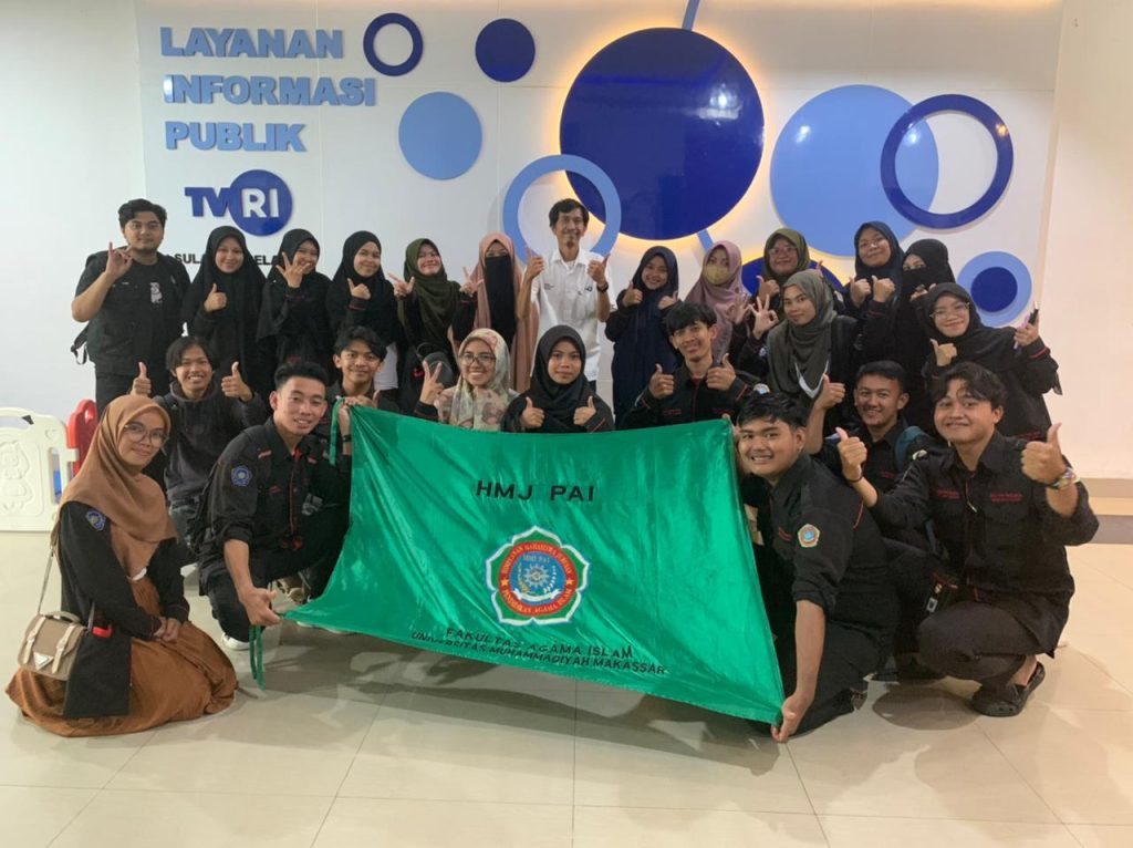 HMJ Pendidikan Agama Islam FAI Unismuh Makassar Berkunjung ke TVRI Sulsel