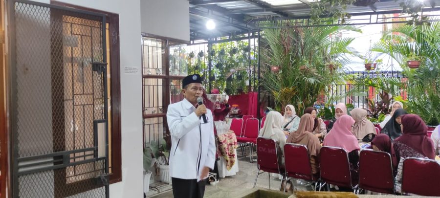 Buka Puasa Bersama Dikediaman Prof Ambo Asse, KH Mawardi Pewangi Ingatkan Pentingnya Melakukan Muhasabah