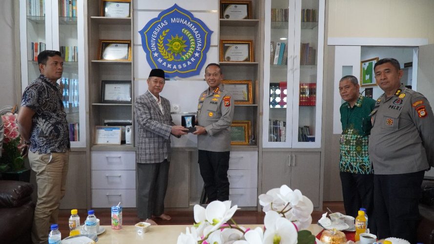 Rektor Unismuh Terima Kunjungan Kapolrestabes Makassar