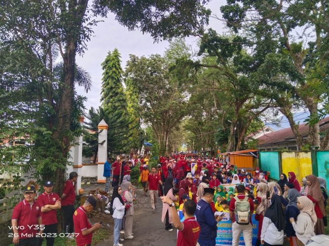 Jalan Santai Semarak Musyda, Tingkatkan Girah Warga dan Kader Muhammadiyah-‘Aisyiyah Palopo