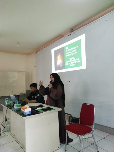 Himpunan Mahasiswa Program Studi Ahwal Syakhshiyah Unismuh  Gelar Pelatihan Karya Imiah