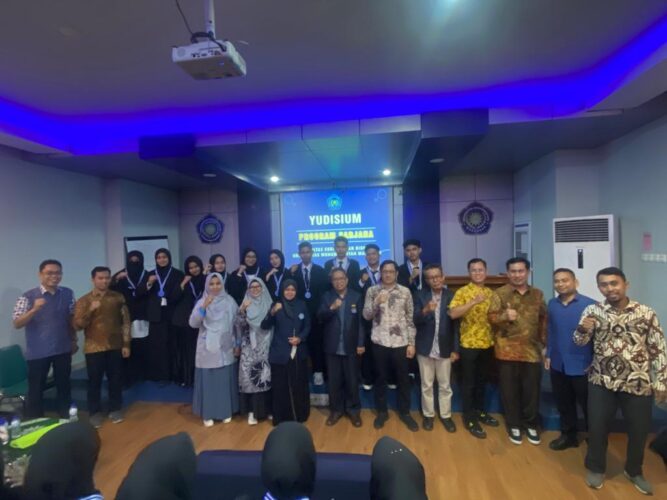 Tiga Mantan Ketua Ormawa, Ikuti Yudisium Angkatan 80 FEB Unismuh