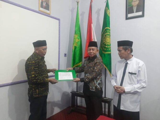 Abd Haris Azis Diberi Amanah Jadi Kepala LP2AIK Politeknik Muhammadiyah Makassar