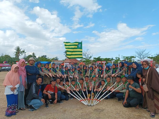 Ikuti Kemah HUT Pramuka ke 62, MTs Muhammadiyah Bantaeng Sabet Juara 1 Syahril Qur’an-Vocal Group