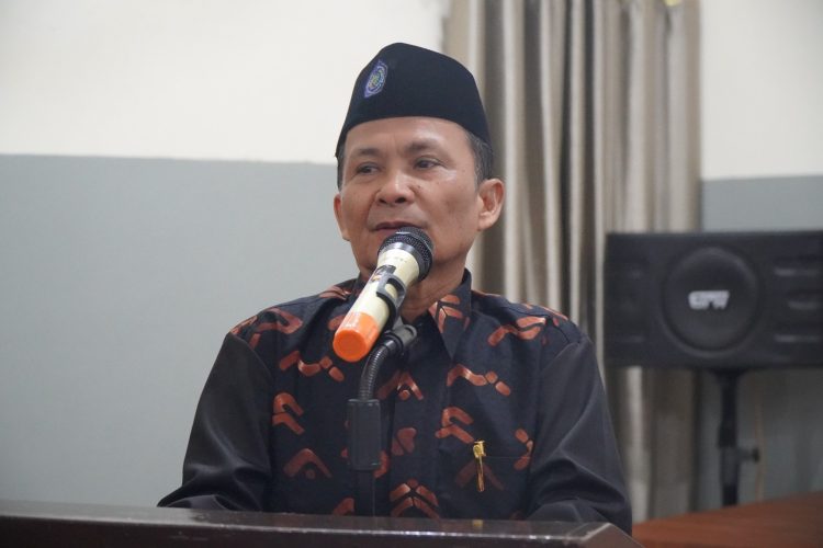 Wakil Rektor IV Unismuh Makassar Lepas Kafilah Musabaqah Tilawatil Qur’an Mahasiswa Nasional XVII