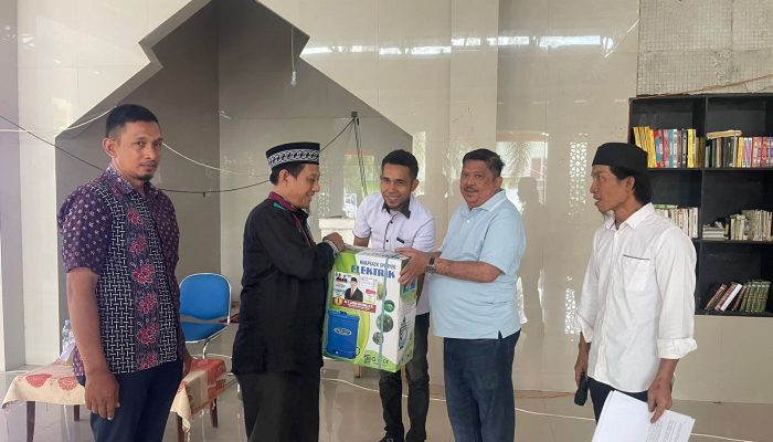 Muhammadiyah Gowa Salurkan Bantuan Pertanian dari Anggota DPR RI