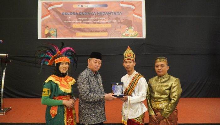 Program Pertukaran Mahasiswa Merdeka Angkatan III di Unismuh Resmi Ditutup, Diwarnai Tarian dari Berbagai Provinsi