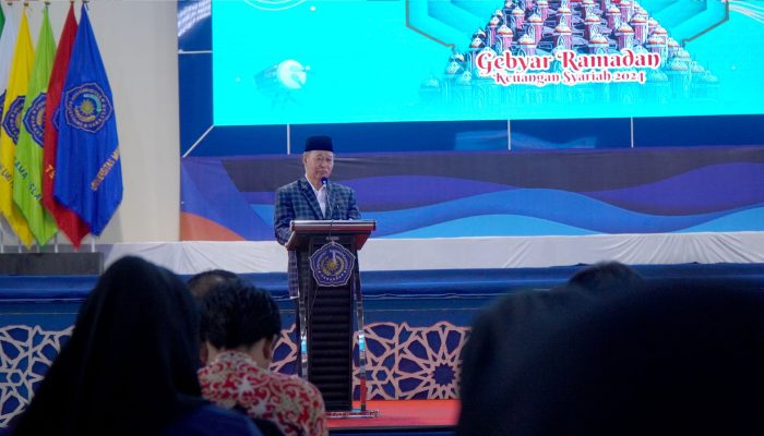 Rektor Unismuh Prof Ambo Asse Buka Gebyar Ramadhan Keuangan Syariah