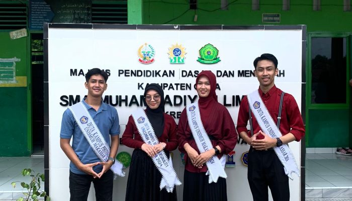 Berbagi Motivasi, Komunitas Duta Kampus Unismuh Gelar Kelas Inspirasi di Tiga Sekolah