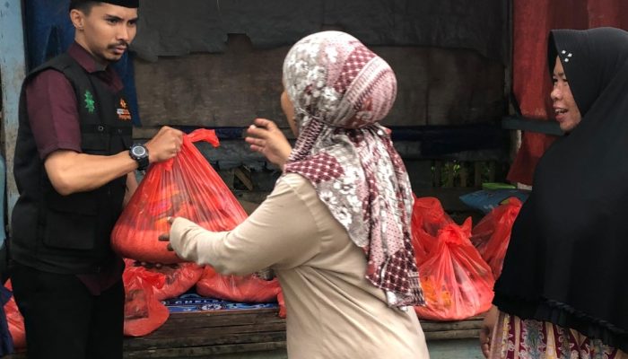 Jelang Idul Fitri, LAZISMU Pangkep Distribusikan Zakat Fitrah