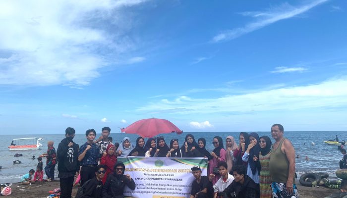 Suasana Bahagia Pelepasan dan Perpisahan Kelas 3 SMA Muhammadiyah 2 Makassar di Pantai Biru