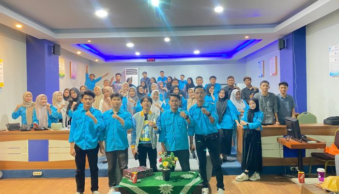 Seminar Entrepreneur Himaprodi PGSD Unismuh Dorong Pengembangan Kompetensi Kewirausahaan