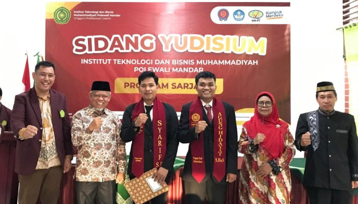 ITB Muhammadiyah Polewali Mandar Akhirnya Gelar Yudisium Pertama