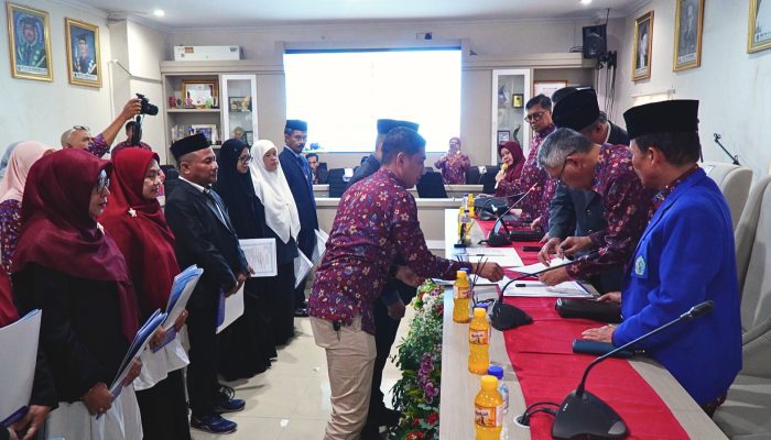 Unismuh Makassar Lantik 9 Pejabat Baru, Rektor: Bekerjalah dengan Hati